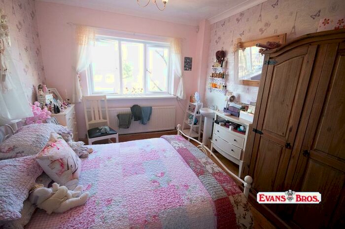 5 Bedroom Smallholding For Sale In Llanarthney, Nr Carmarthen, SA32