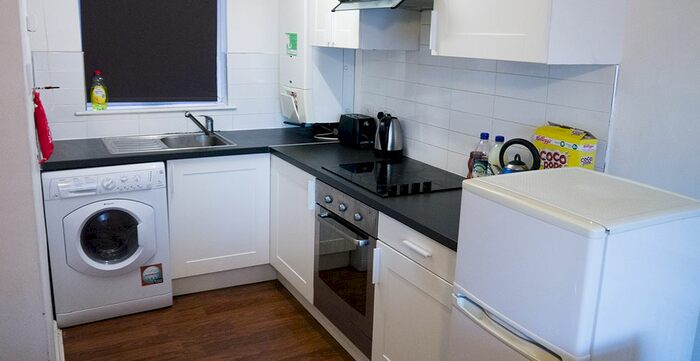 1 Bedroom Property To Rent In Belle Vue Court, LS3