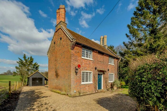 2 Bedroom House To Rent In Woodside Green, Hatfield, Hertfordshire, AL9