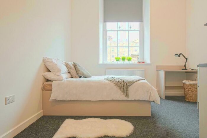 Studio To Rent In Studio Flat - Sheffield, S6
