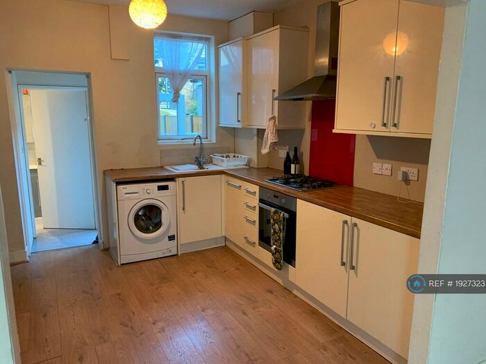 2 Bedroom Terraced House To Rent In Tavistock Road, London, E15