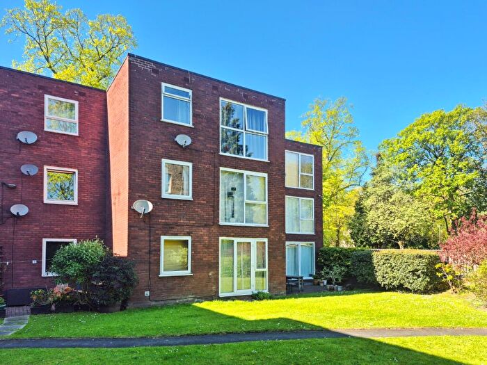 1 Bedroom Flat For Sale In Top Floor, Dudley Court, Carlton Road, Whalley Range, Manchester, M16