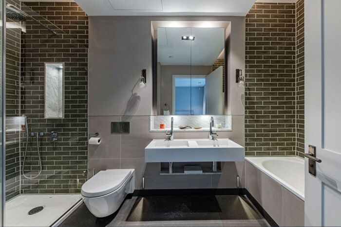 3 Bedroom Terraced House For Sale In Young Street, London, W8