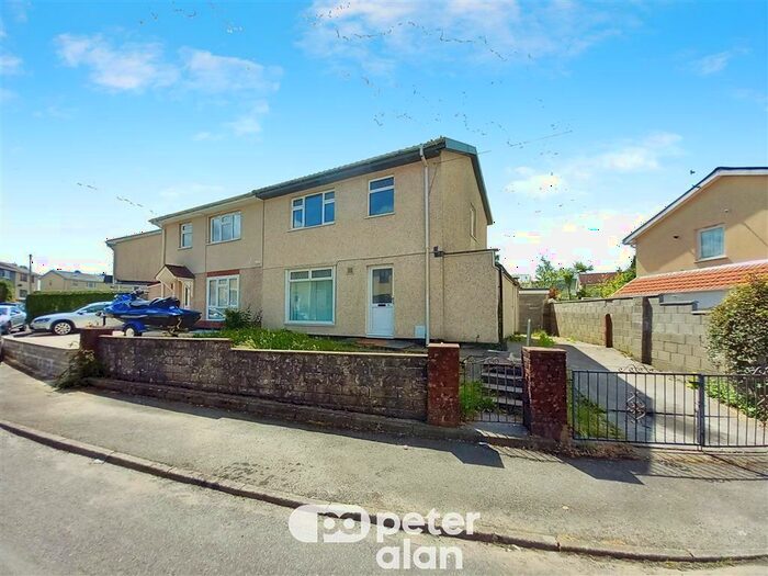 3 Bedroom House To Rent In Maescynon, Hirwaun, Aberdare, CF44