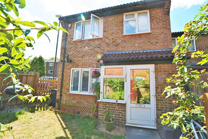 2 Bedroom End Of Terrace House To Rent In Brangwyn Crescent, Colliers Wood, London, SW19