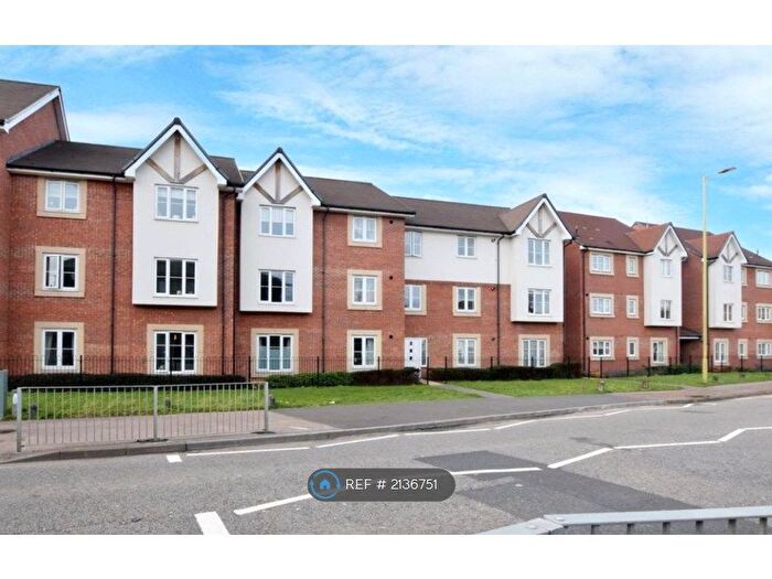 2 Bedroom Flat To Rent In Palace Court, Bushey, WD23