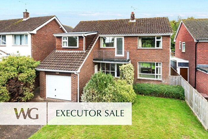 4 Bedroom Detached House For Sale In Topsham Road, Exeter, EX2