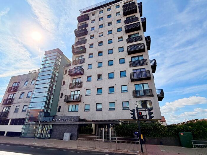 1 Bedroom Apartment For Sale In The Pinnacle, High Road, Chadwell Heath, Barking And Dagenham, RM6