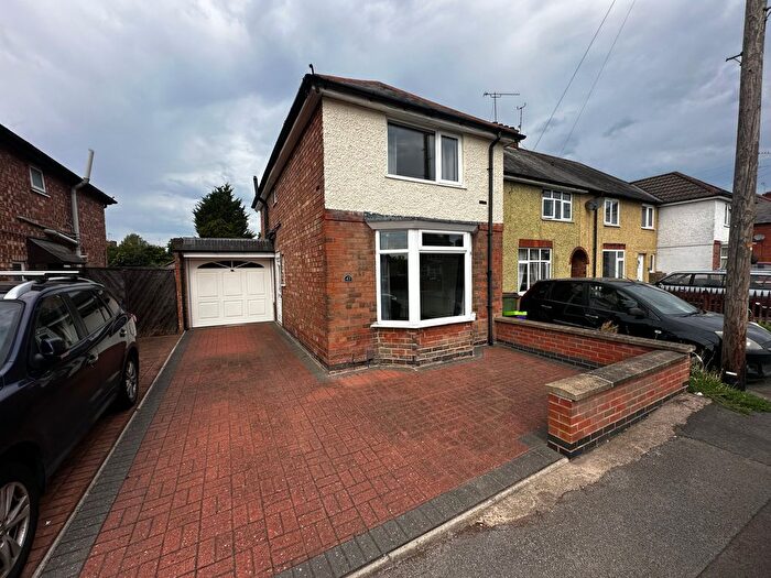 3 Bedroom Town House To Rent In Lansdowne Grove, Wigston, LE18