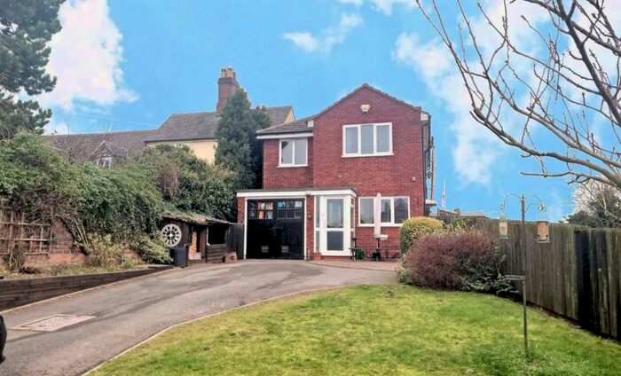 4 Bedroom Detached House For Sale In Main Road, Wigginton, Tamworth, B79