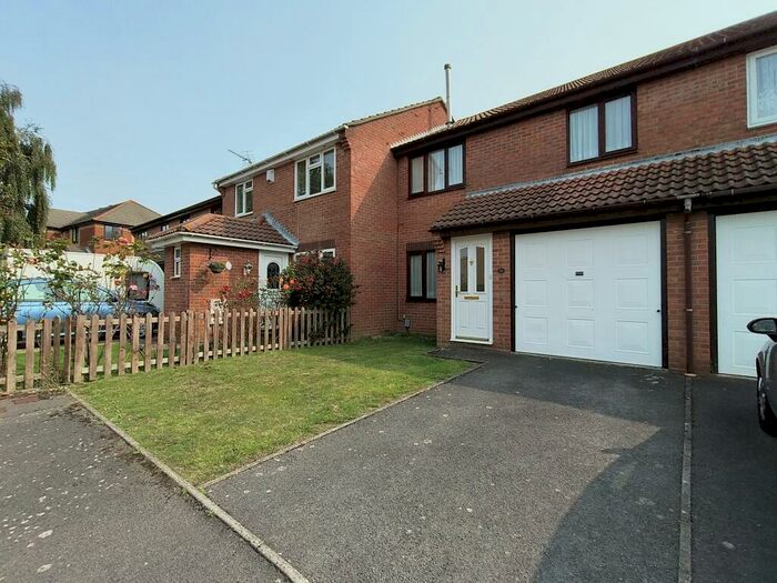 3 Bedroom House To Rent In Melrose Close, Southsea, PO4