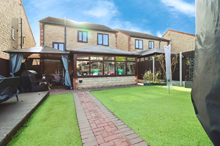 3 Bedroom Detached House For Sale In Blueberry Close, Inkersall, Chesterfield, S43