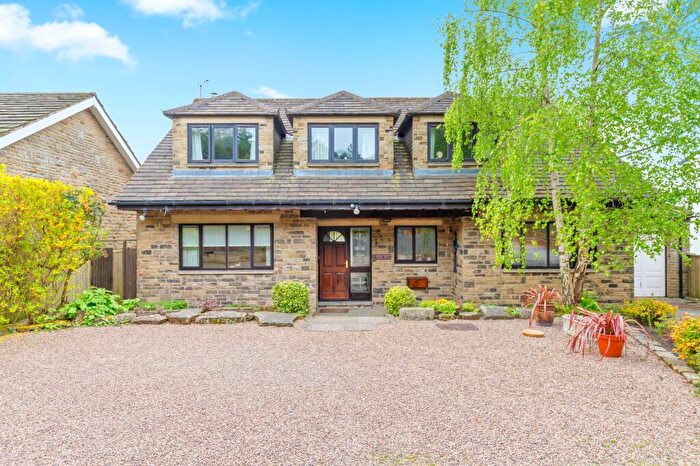 4 Bedroom Detached House For Sale In Hillings Lane, Hawksworth, Leeds, West Yorkshire, LS20