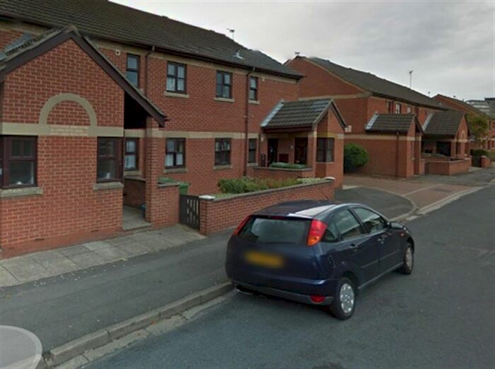 2 Bedroom Flat To Rent In Weelsby Street, Grimsby, DN32