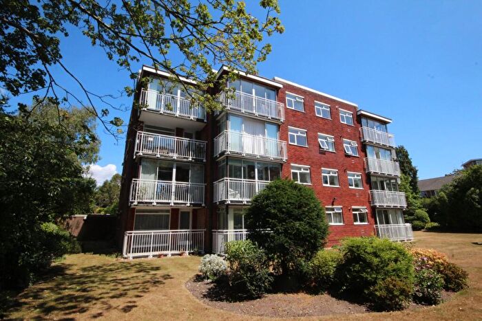 2 Bedroom Flat For Sale In Clarendon Road, Westbourne, BH4