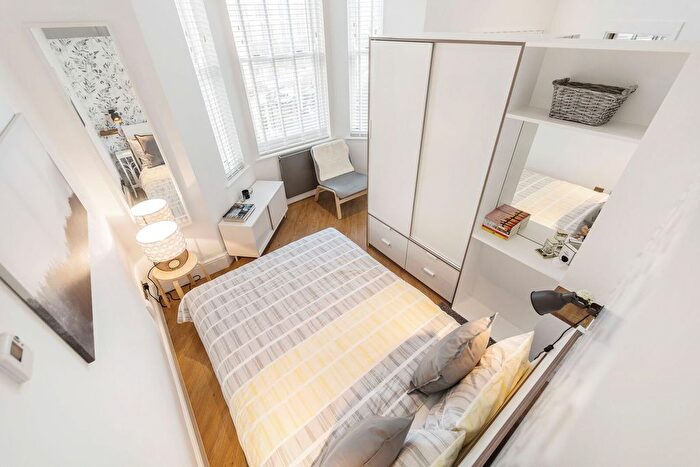 Studio To Rent In Knaresborough Place, South Kensington, London, SW5