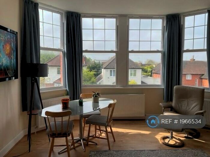 2 Bedroom Flat To Rent In St. Mary's Avenue, London, N3