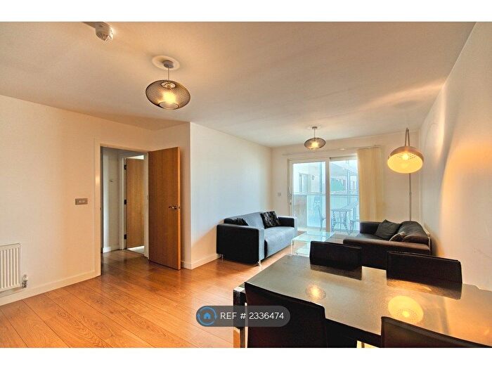 2 Bedroom Flat To Rent In Barge Walk, London, SE10