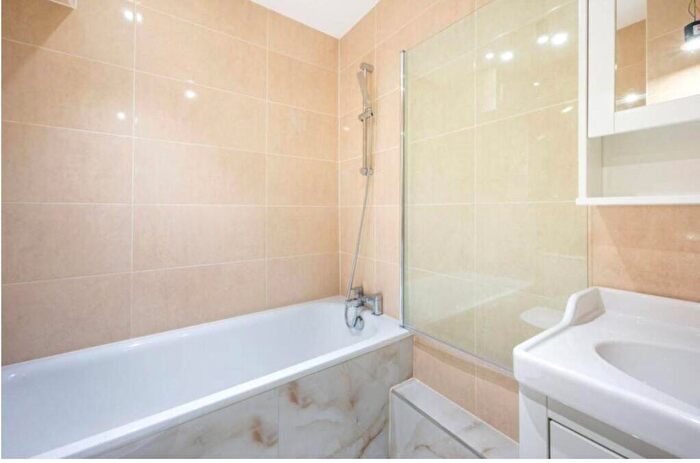 3 Bedroom Flat For Sale In Buckland Crescent Belsize Park, NW3