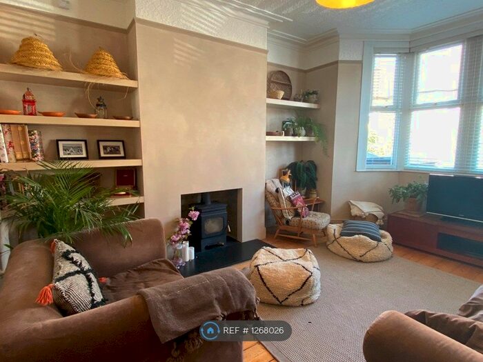 3 Bedroom Terraced House To Rent In Greenbank, Bristol BS5