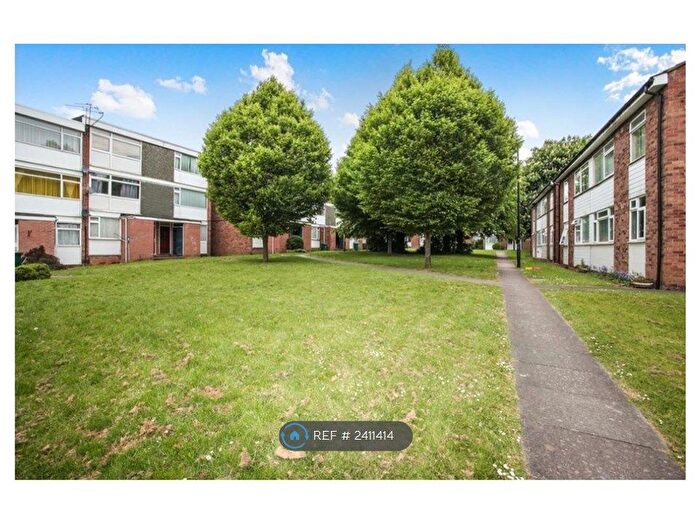 2 Bedroom Maisonette To Rent In Crowmere Road, Coventry, CV2
