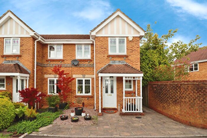 3 Bedroom Semi-Detached House For Sale In Homeground, Emersons Green, Bristol, BS16
