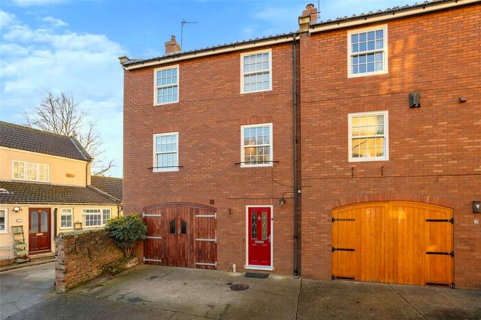 3 Bedroom Semi-Detached House For Sale In Golden Lion Mews, Stokesley, North Yorkshire TS9