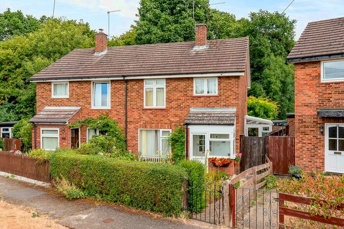 3 Bedroom Property For Sale In Fanshaws Lane, Brickendon, Hertford, SG13