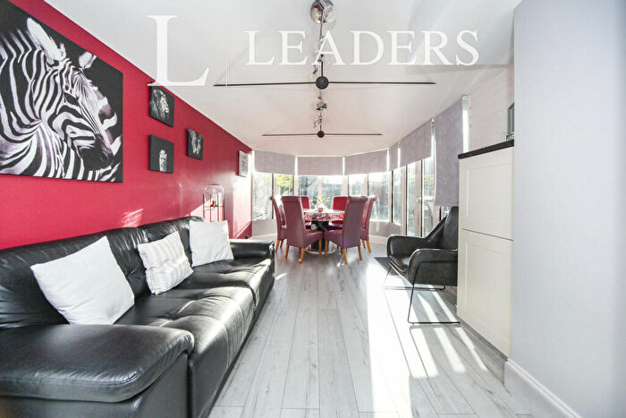 5 Bedroom Detached House To Rent In Delaune, Queen Street, Dunstable -, LU5