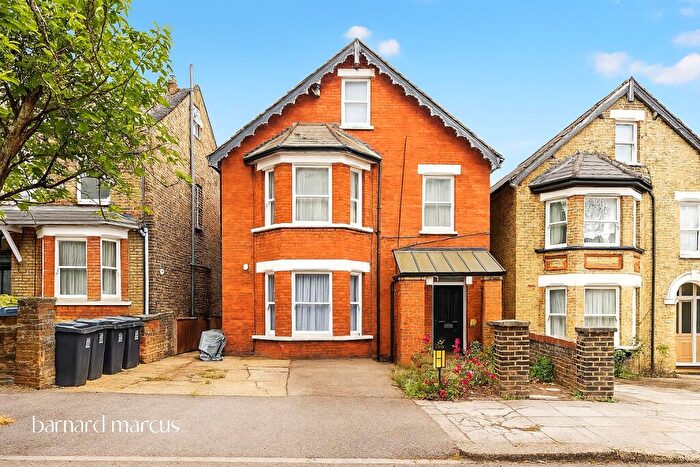 1 Bedroom Maisonette For Sale In Birdhurst Rise, South Croydon, CR2
