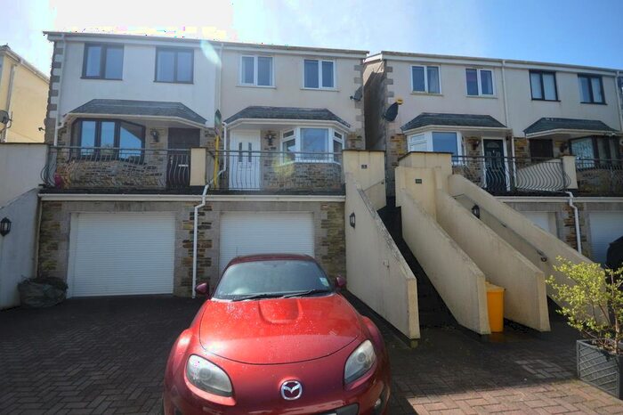 3 Bedroom Property To Rent In Carn Brea Village, Brea, TR15