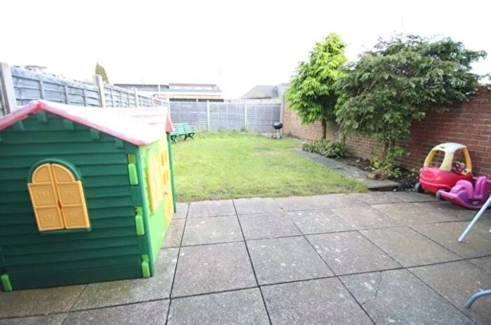 3 Bedroom End Of Terrace House For Sale In Maytree Close, Edgware, HA8