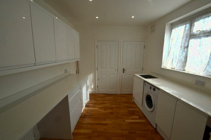 1 Bedroom Flat To Rent In Empress Parade, E4