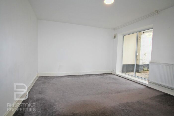 1 Bedroom Flat To Rent In Station Road, London SE25