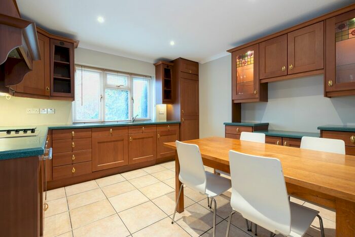 4 Bedroom Semi-Detached House To Rent In Cordrey Green, Oxford, Oxfordshire, OX4