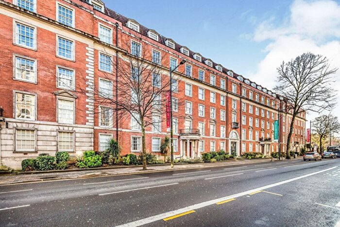 1 Bedroom Flat To Rent In Branksome House, Westgate Street, Cardiff, CF10