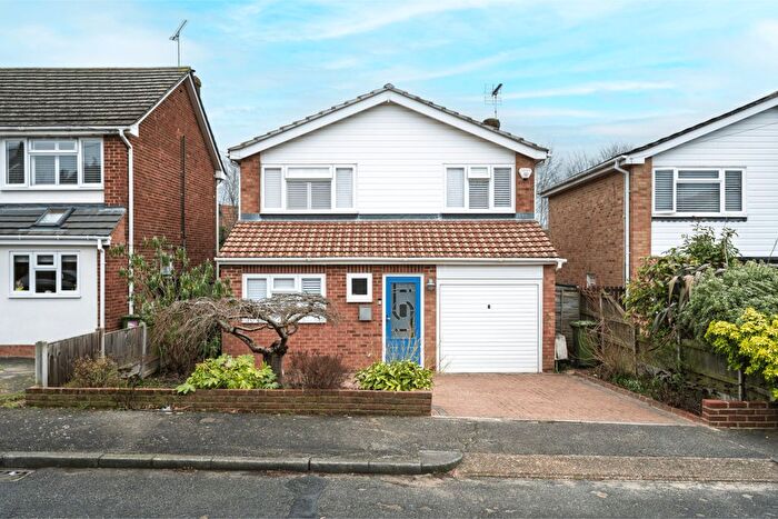 4 Bedroom Detached House For Sale In Welbeck Drive, Langdon Hills, SS16