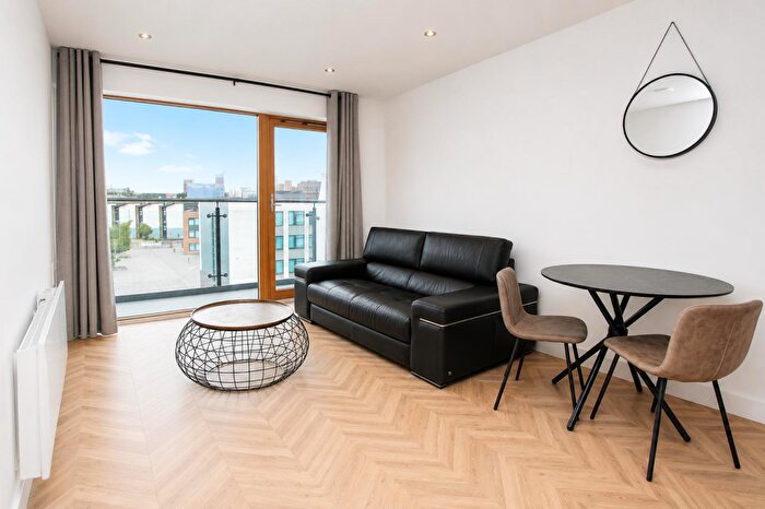 1 Bedroom Flat To Rent In La Salle, Leeds Dock, LS10