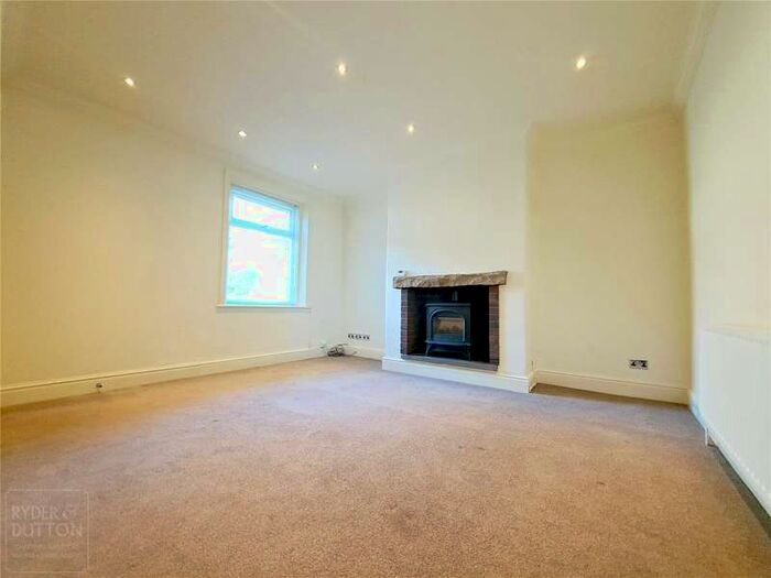 3 Bedroom End Of Terrace House To Rent In Saddleworth Fold, Uppermill