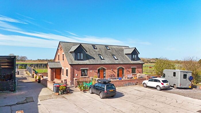 5 Bedroom Equestrian Facility For Sale In Brick House Lane, Hambleton, Poulton-le-Fylde, FY6
