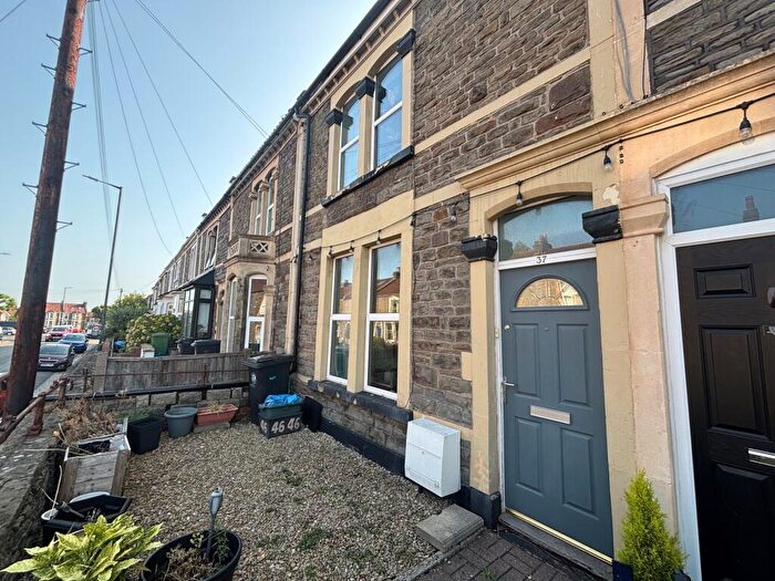 2 Bedroom House To Rent In Thicket Road, Fishponds, Bristol, BS16