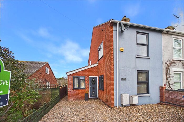 3 Bedroom End Of Terrace House For Sale In Dell Road, Lowestoft, Suffolk, NR33