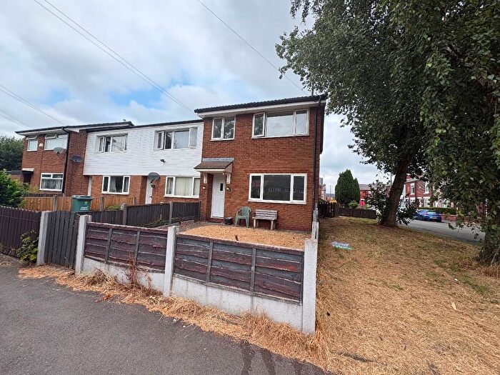 3 Bedroom Town House To Rent In Poplar Street, Leigh, WN7