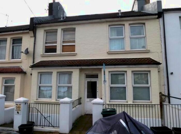 Studio To Rent In Shanklin Road, Brighton, Brighton, BN2