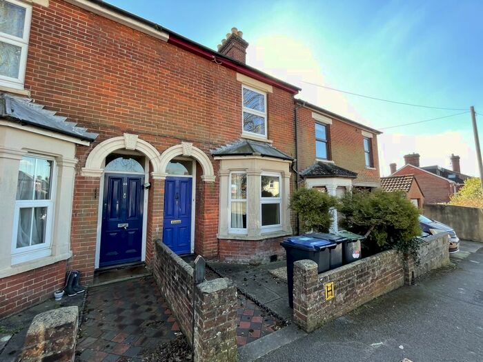 3 Bedroom Terraced House To Rent In Wyndham Road, Salisbury, Wiltshire, SP1