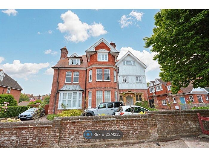 1 Bedroom Maisonette To Rent In Avondale, Eastbourne, BN20