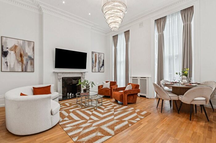 1 Bedroom Flat To Rent In Gloucester Place, Marylebone, W1U