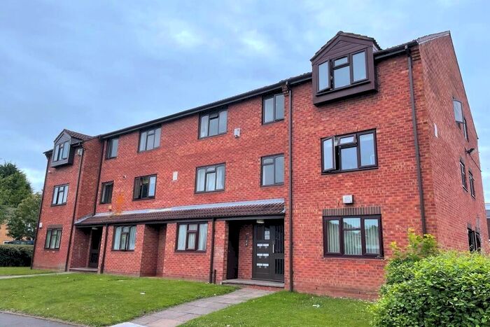 2 Bedroom Flat To Rent In Alpha Close, B12