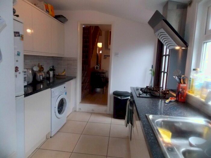 3 Bedroom Terraced House To Rent In Fountain Road, London, SW17