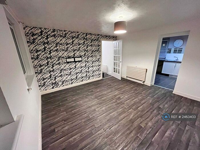 2 Bedroom Flat To Rent In Keats Place, Dundee, DD3